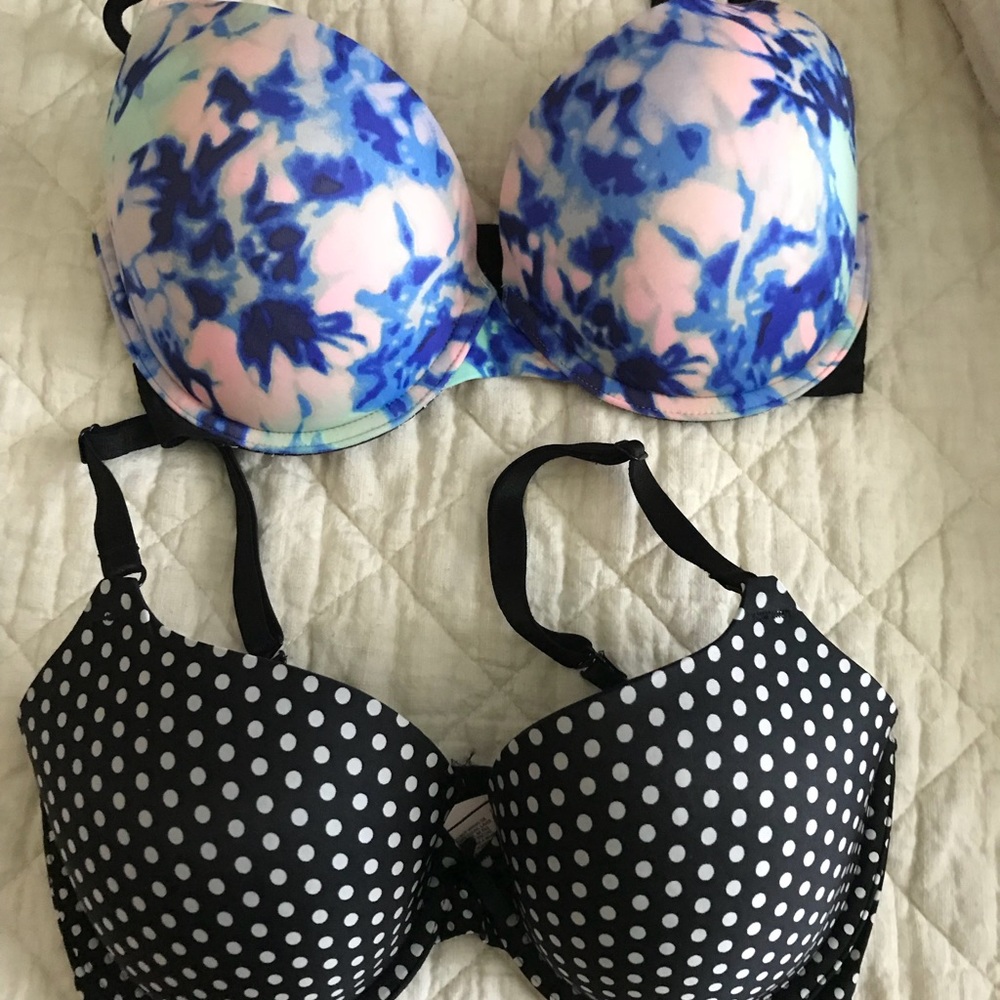 Pink/VS Bra Bundle - Picture 3 of 3